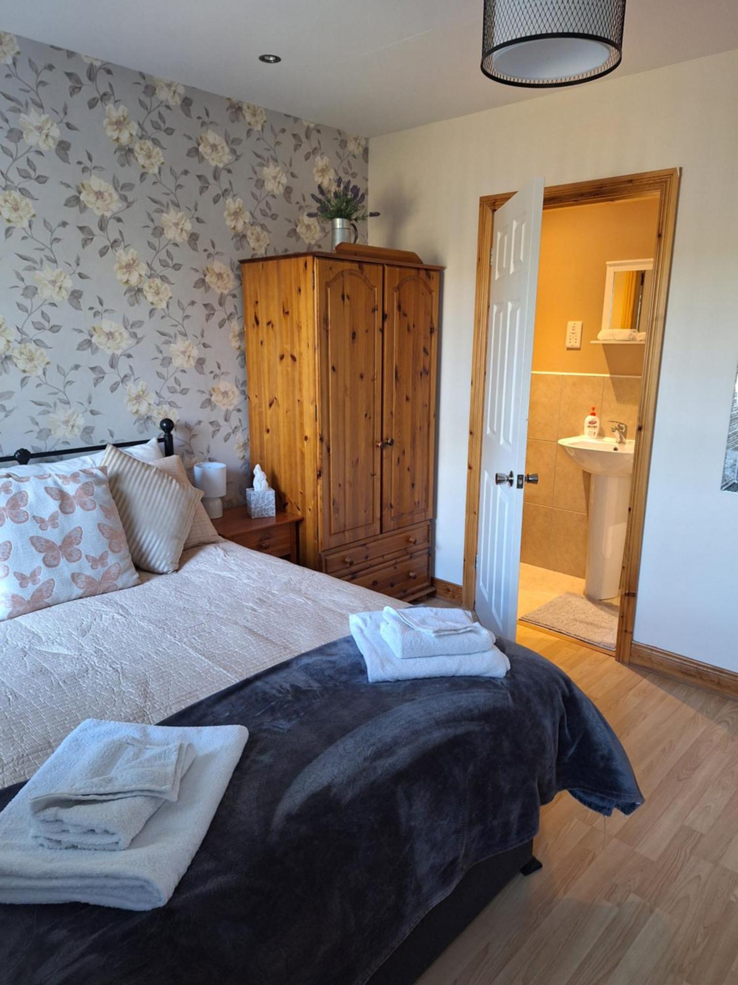 Rockhill Hospitality Bed & Breakfast Коулрейн Екстериор снимка
